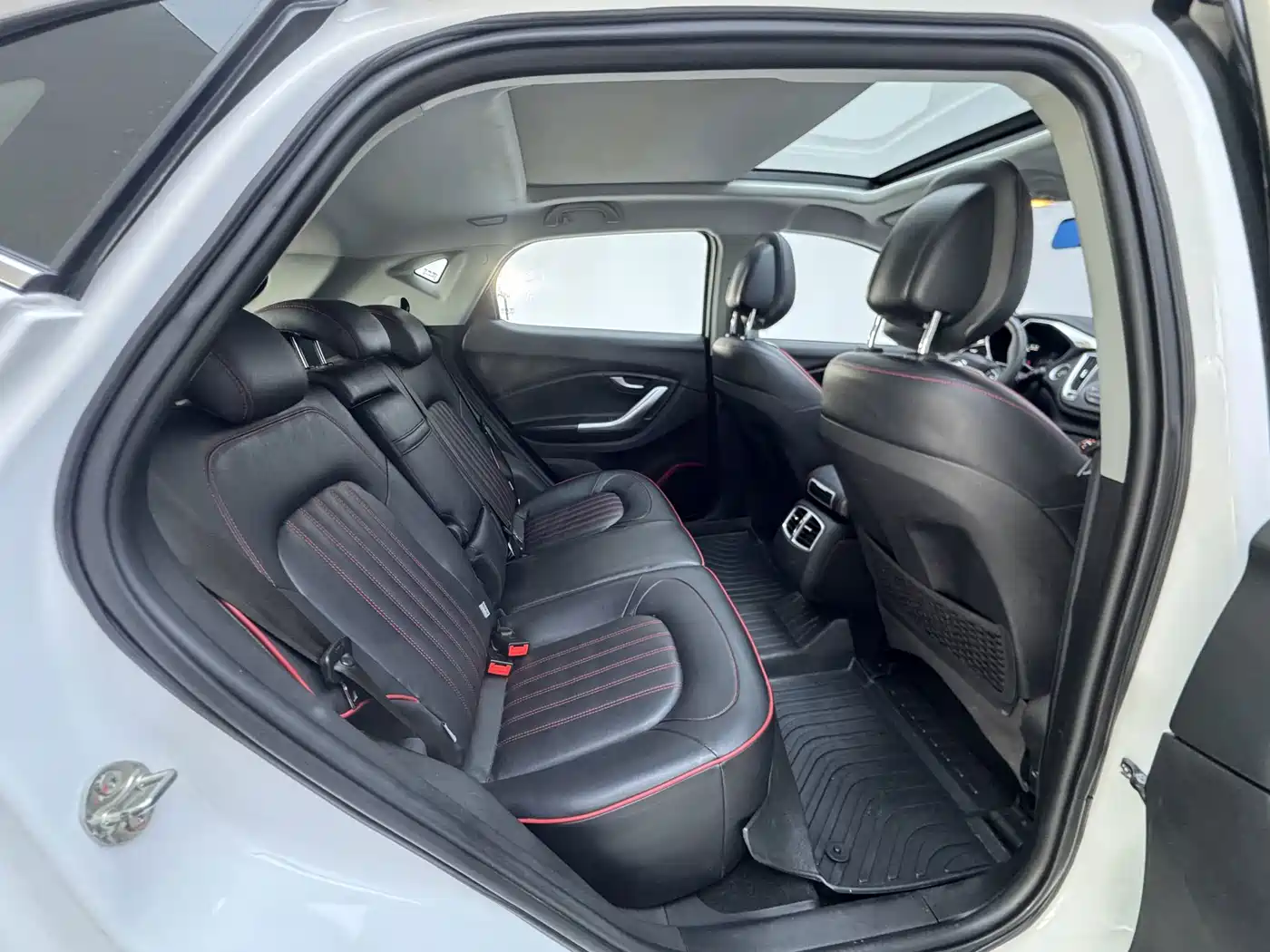Soueast DX7 2018 2018 1.5T Auto Glory Edition