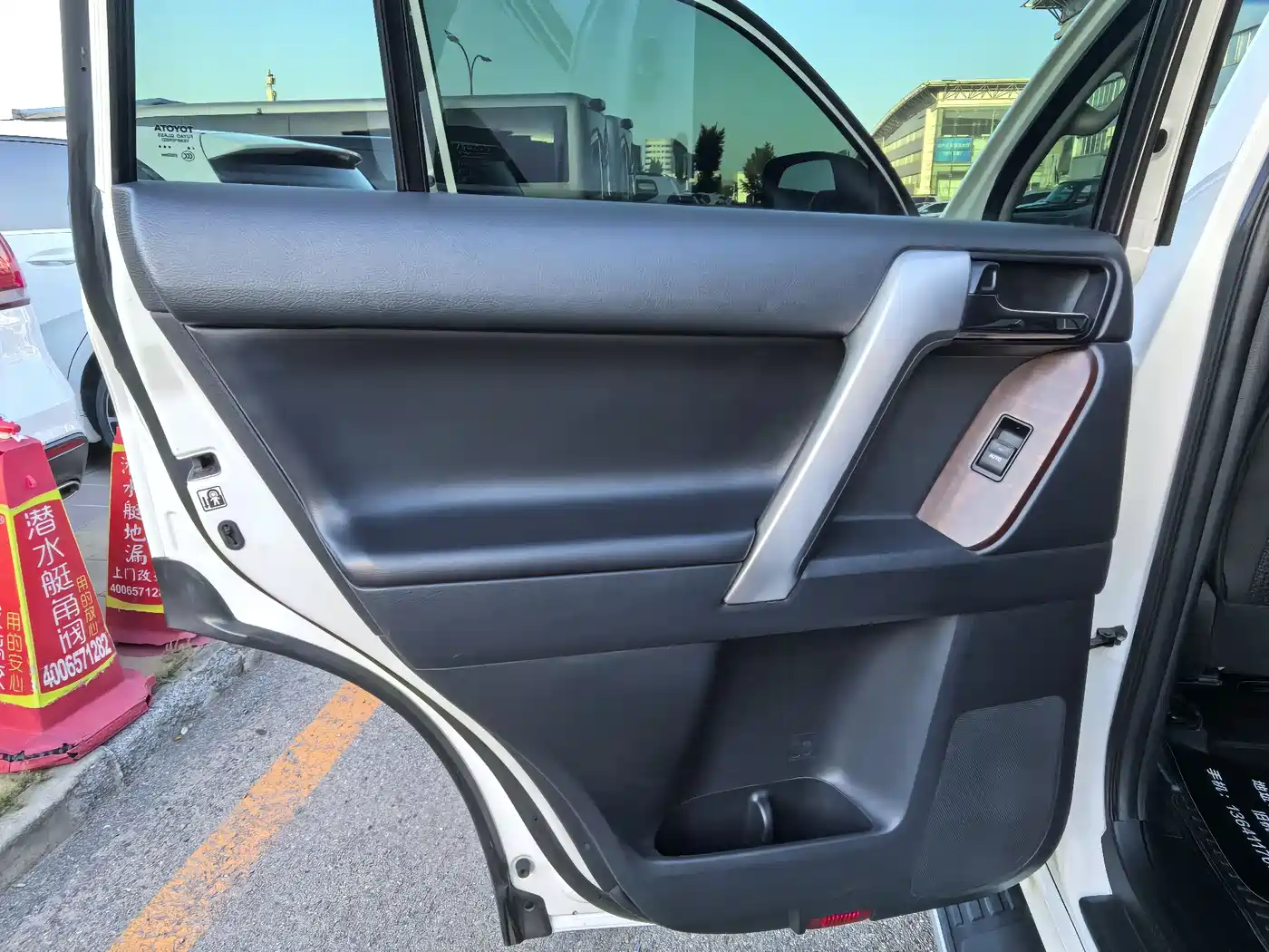 Toyota Prado 2014 4.0L Automatic TX-L фото 19
