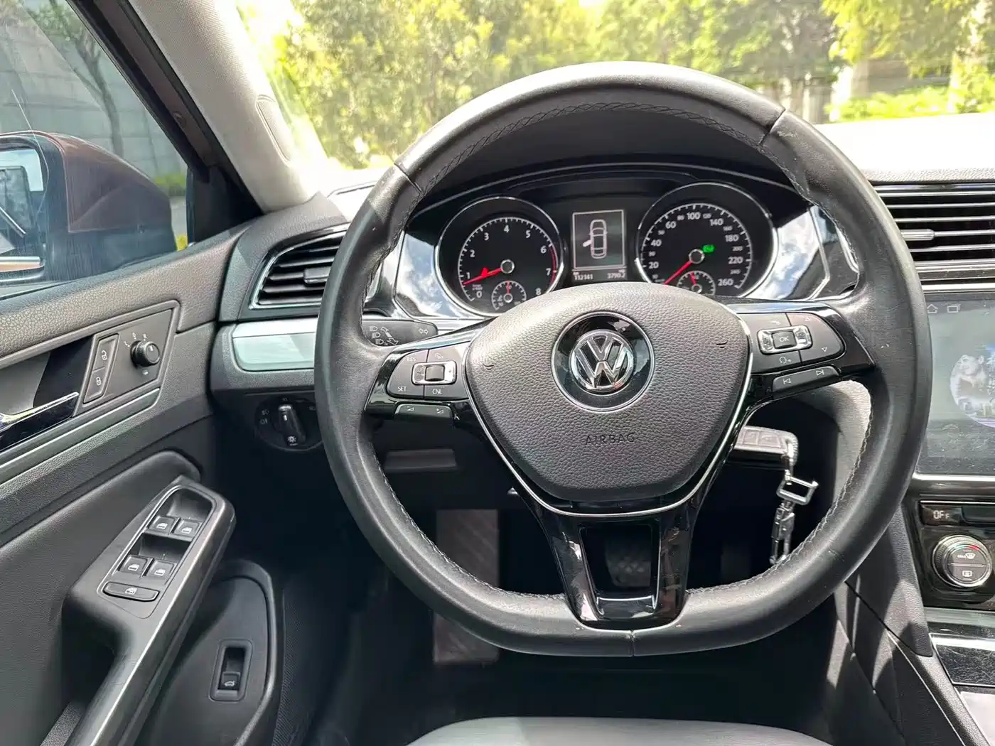 Volkswagen Lamando 2015 280TSI DSG Comfort фото 9