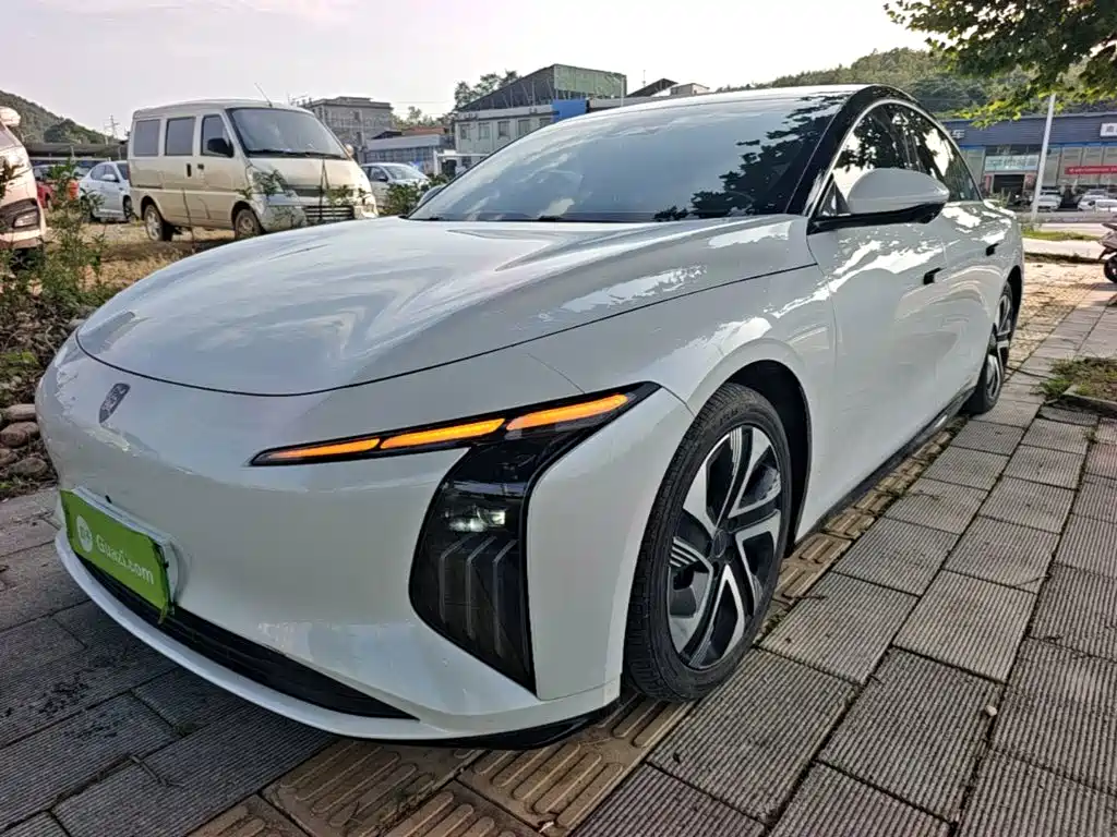 2024 Dongfeng Fengxing Stellar S7