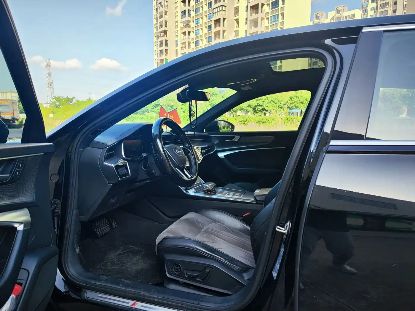 Фото 7 - Audi A6L