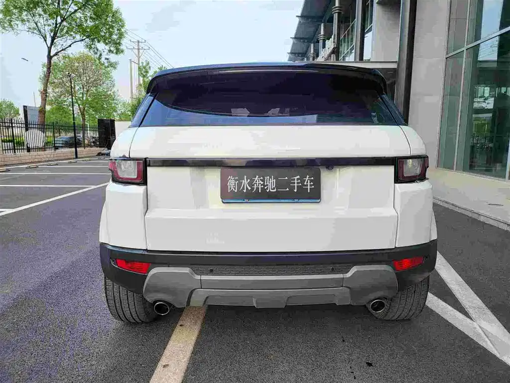 Land Rover Range Rover Evoque 2016 2.0T SE ZhiYao фото 4