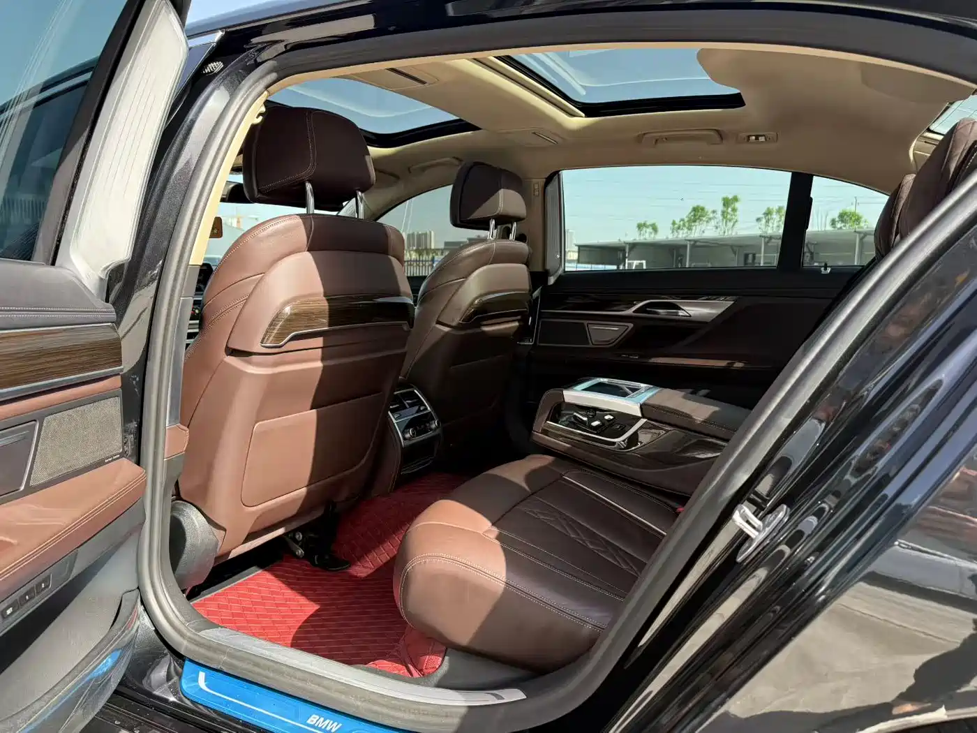 BMW 7 Series 2021 Model 730Li Luxury Package фото 5