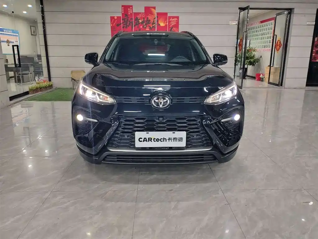 Toyota Wildlander 2023 2.0L CVT FWD Luxury PLUS фото 2