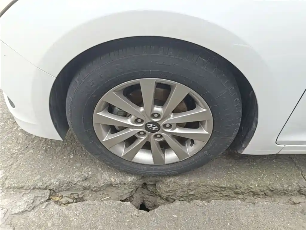 Hyundai Mistra 2014 1.8L Auto Smart GLS фото 23