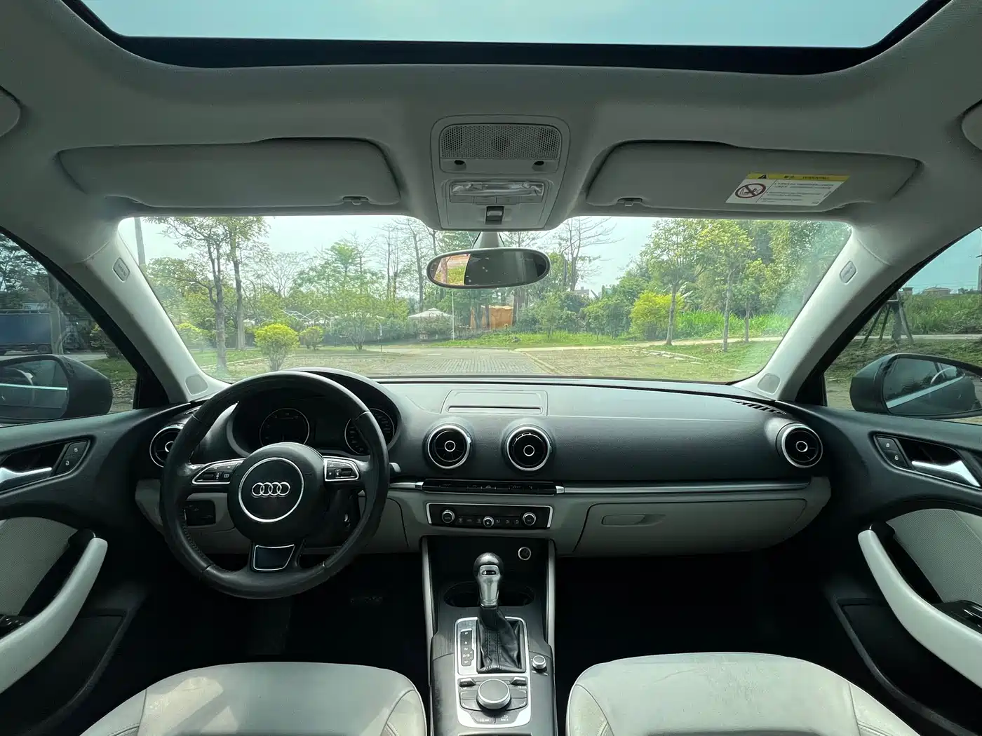 Audi A3 2015 Sportback 35 TFSI Millionth Anniversary Comfort Enjoyment Type фото 12
