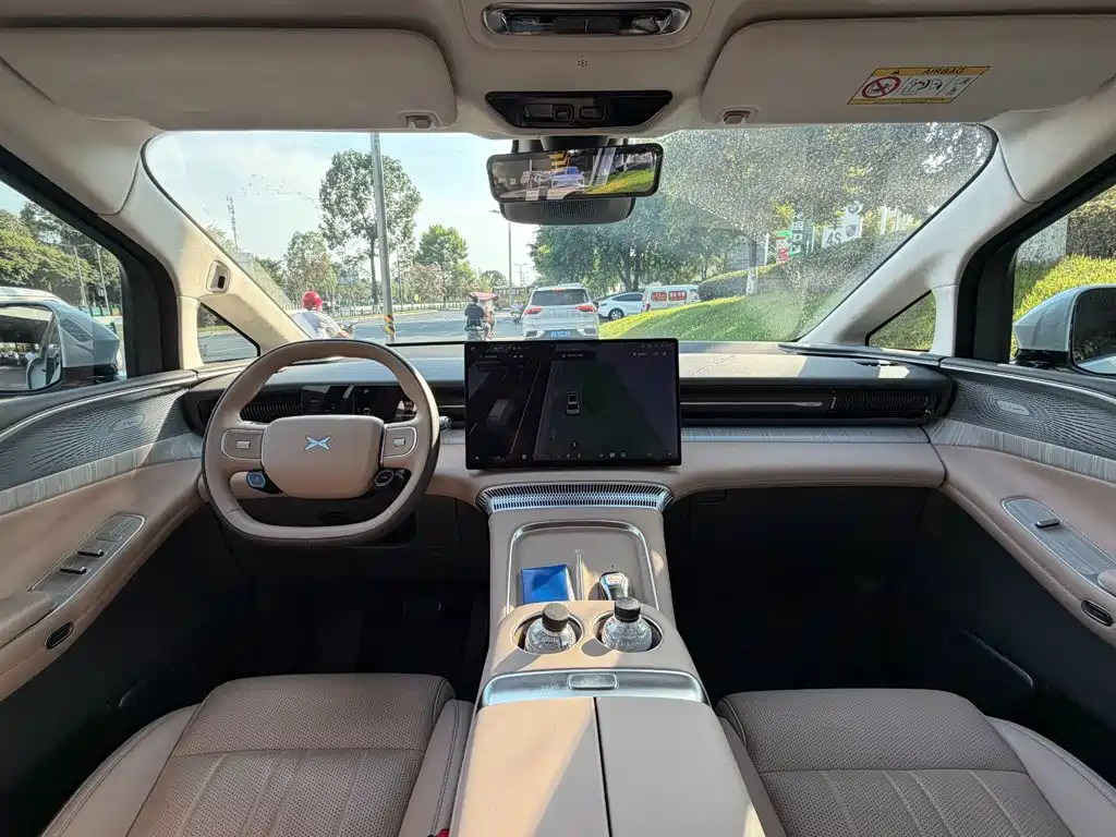 XPeng X9 2025 2025 Extended Range Edition
