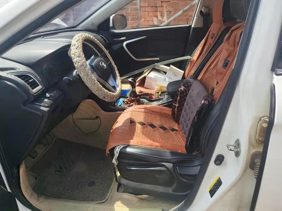 BAIC Huansu S6 2016 2016 1.5T Manual Leading Style