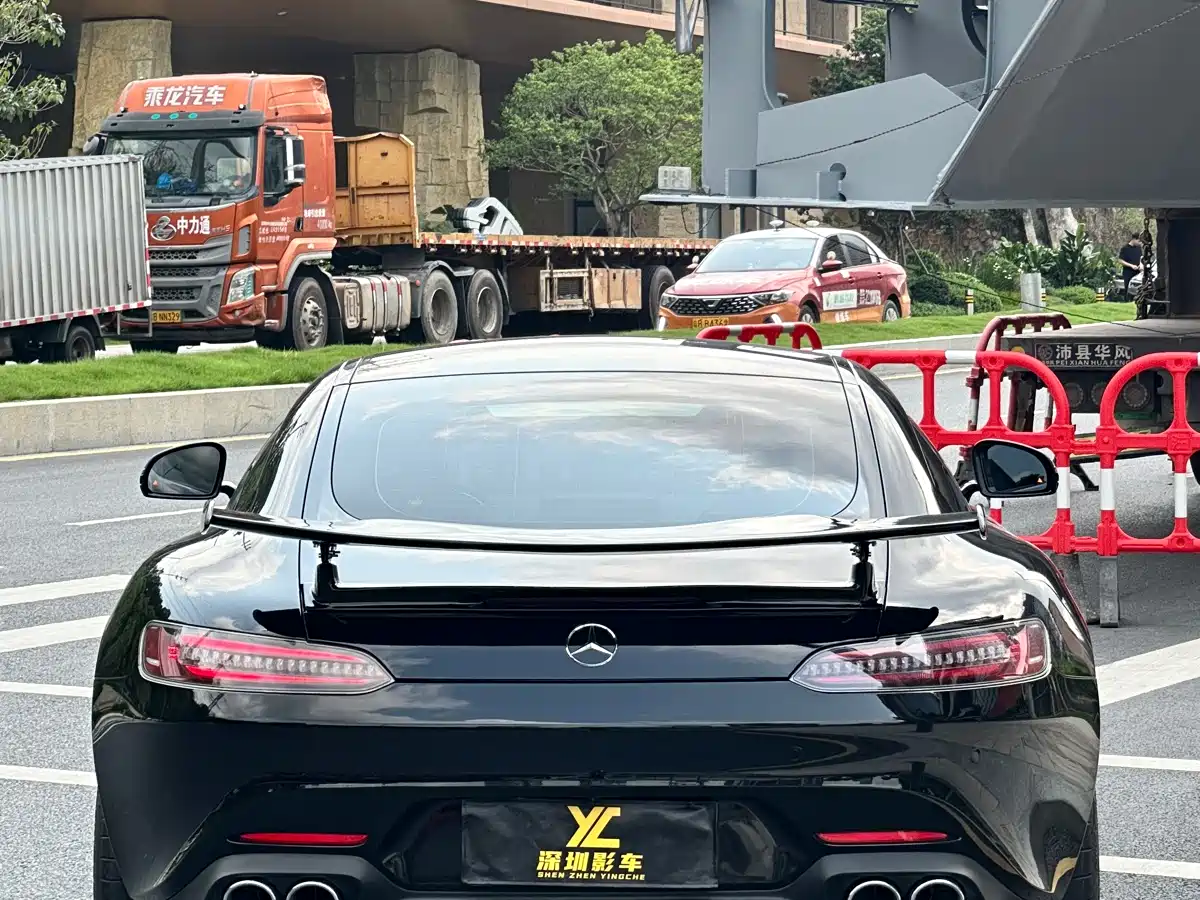 MERCEDES-BENZ AMG GT