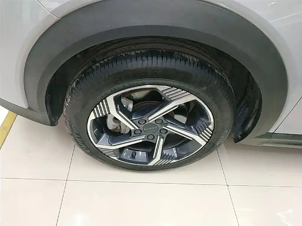Lynk & Co 06 EM-P 2022 PHEV 84KM Range Pro фото 23