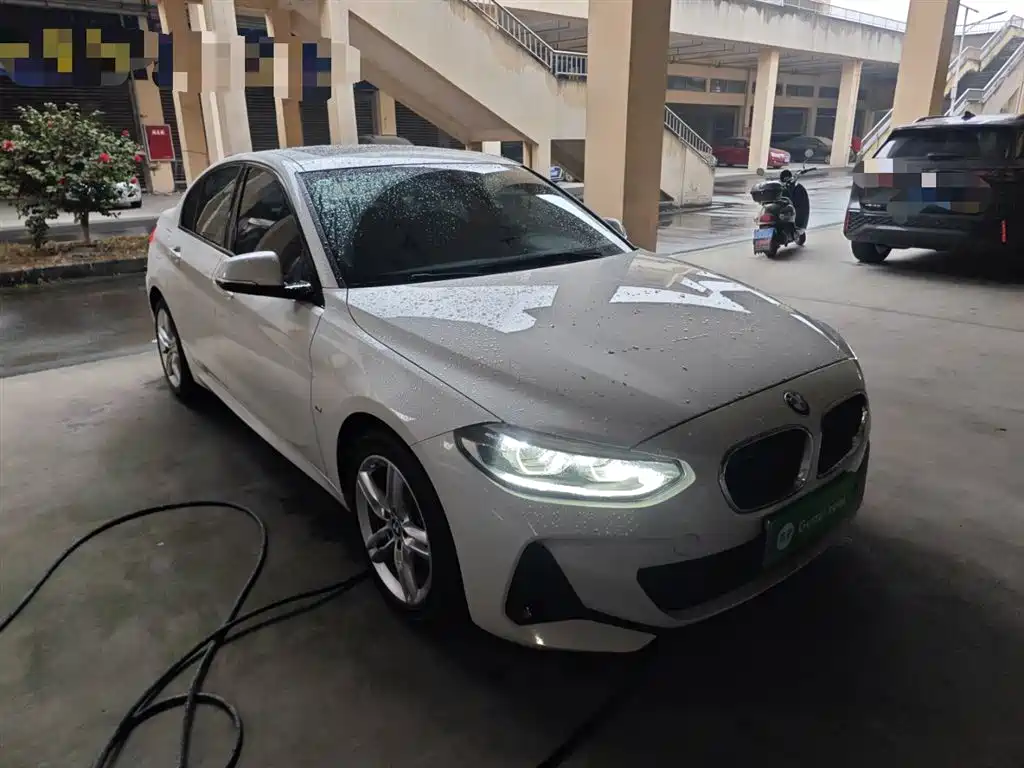 BMW 1 Series 2019 118i M Sport Package фото 22