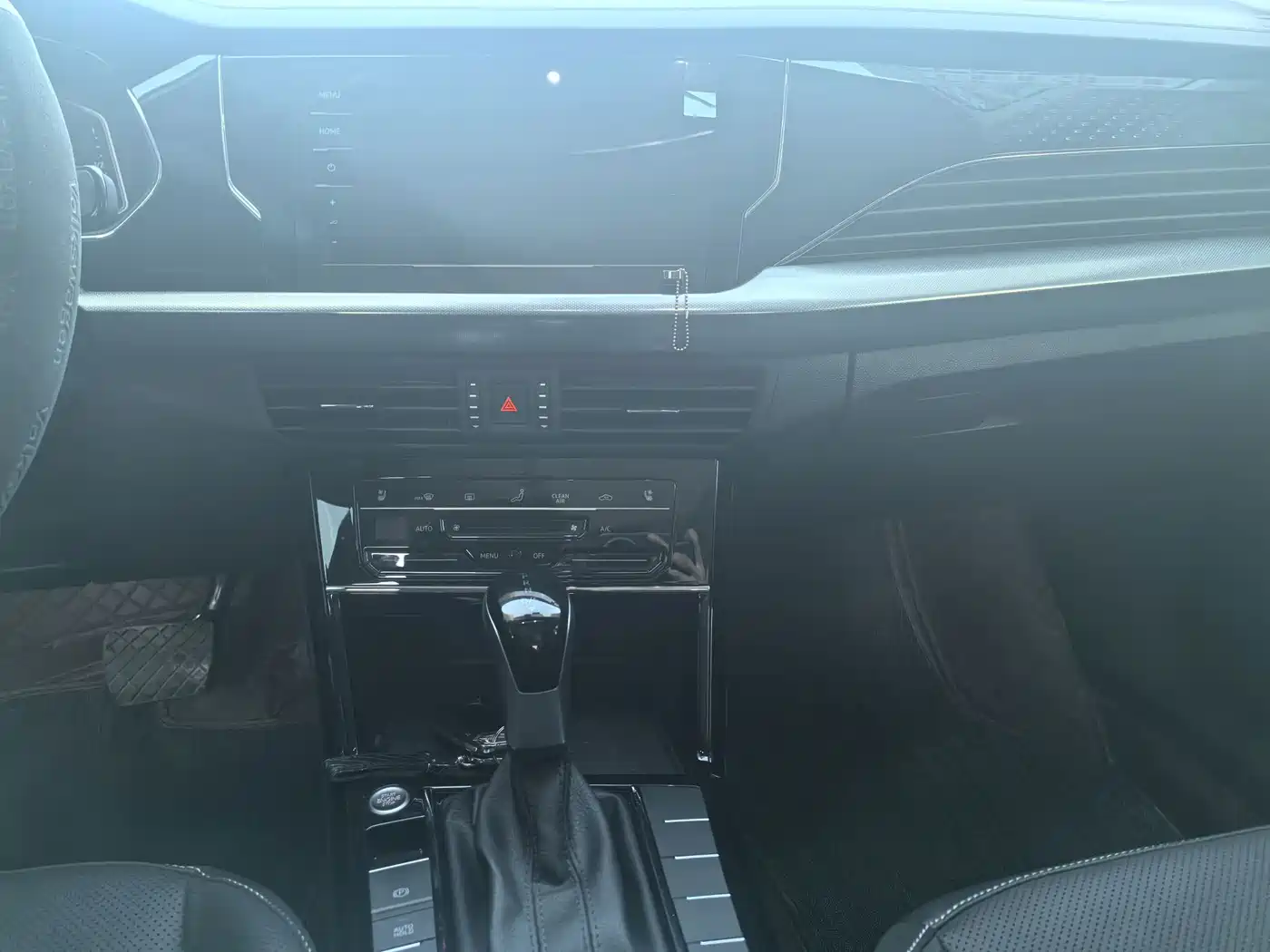 صورة 8 - Volkswagen Passat