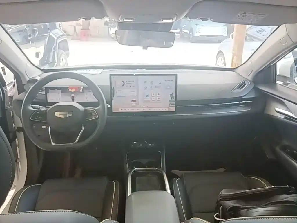 Geely Geometry G6 2024 2024 500KM Premium