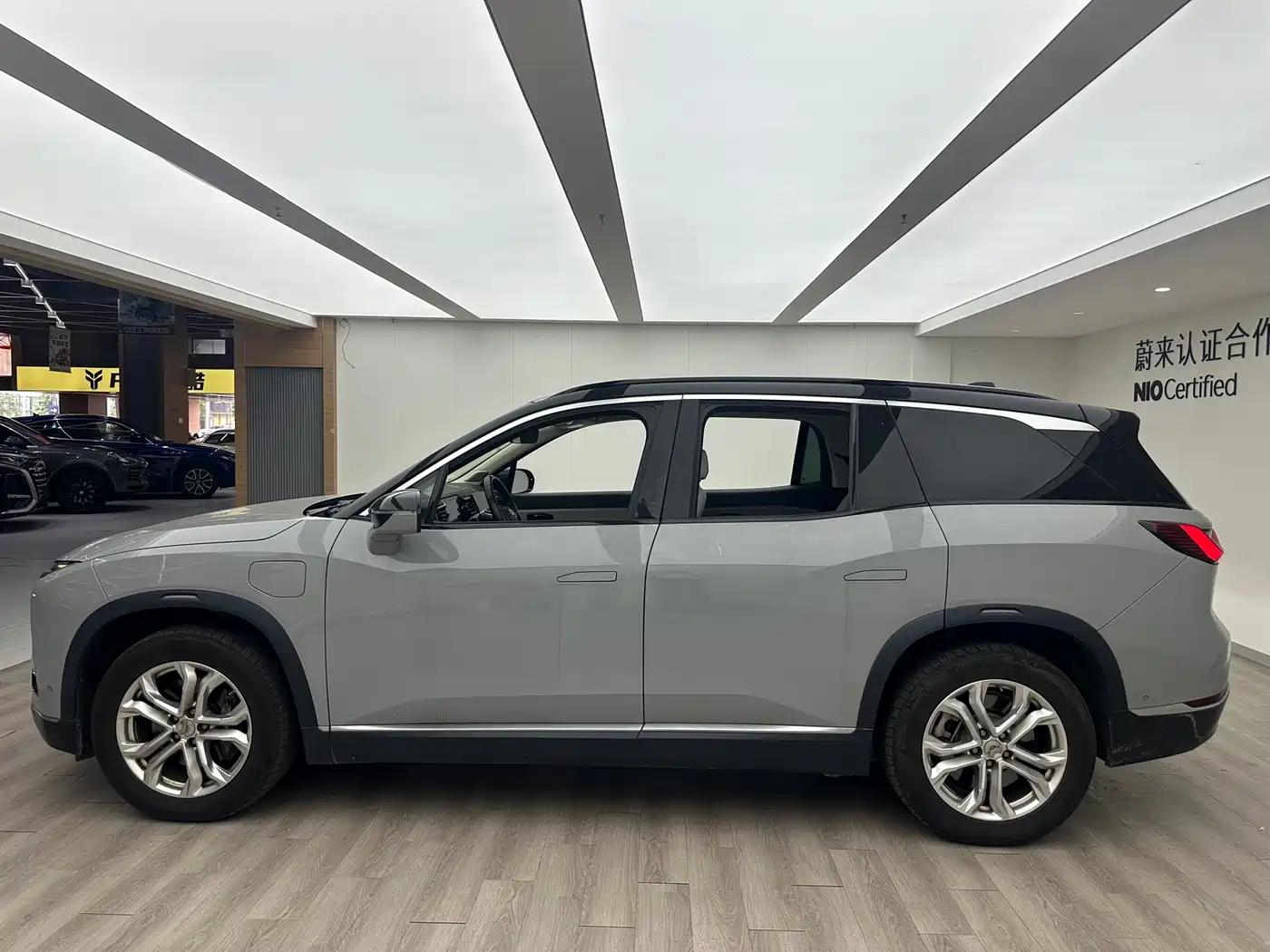 NIO NIO ES8
