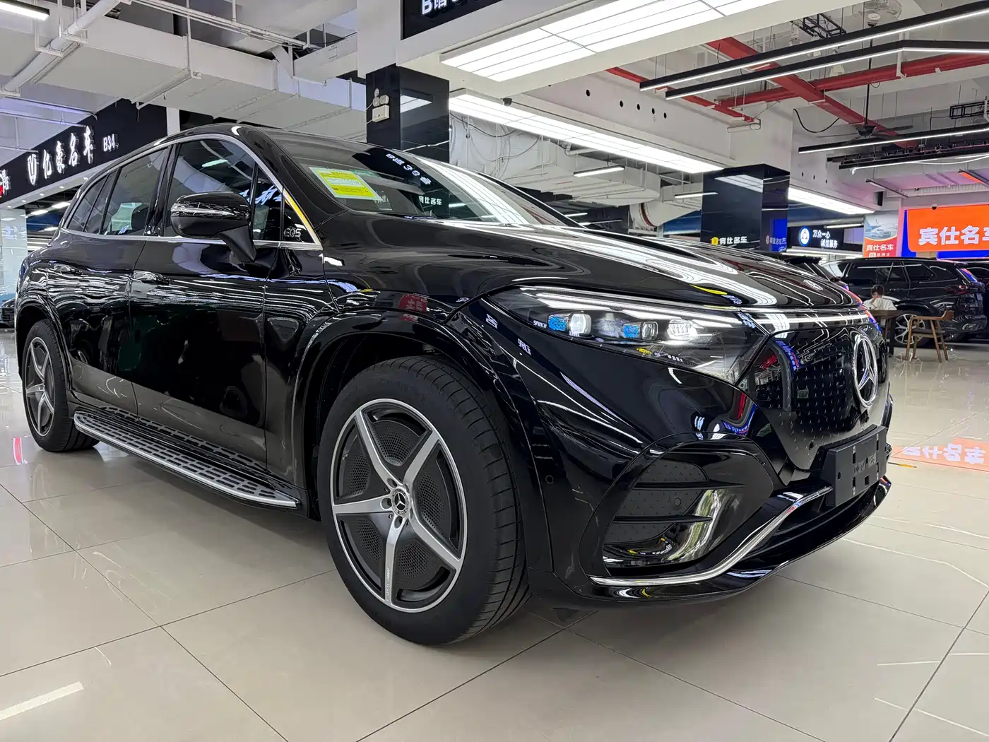 Mercedes-Benz EQS SUV 2025 Model 500 4MATIC фото 2