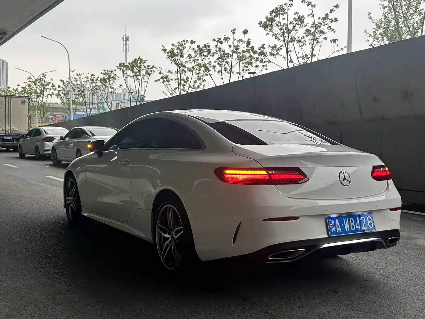 Mercedes-Benz E-Class (Import) 2017 E 200 4MATIC Coupe фото 14