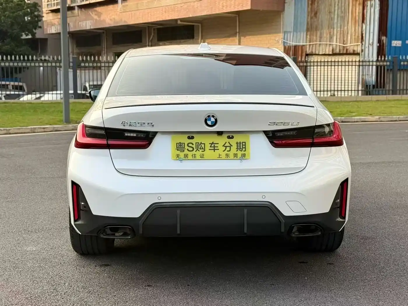 BMW 3 Series 2024 325Li M Sport Shadowline Package фото 8