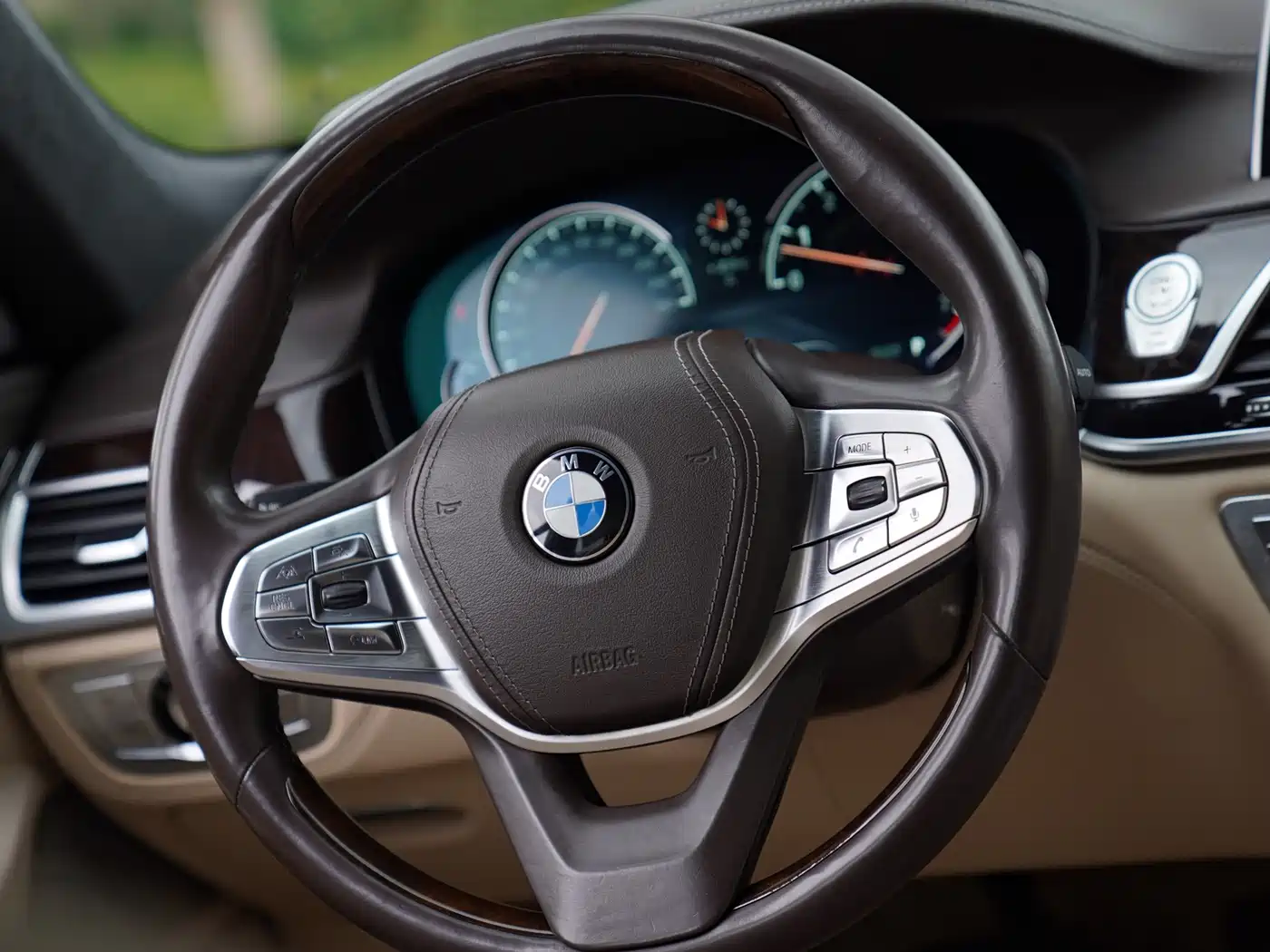 BMW 7 Series 2016 740Li Premium фото 7