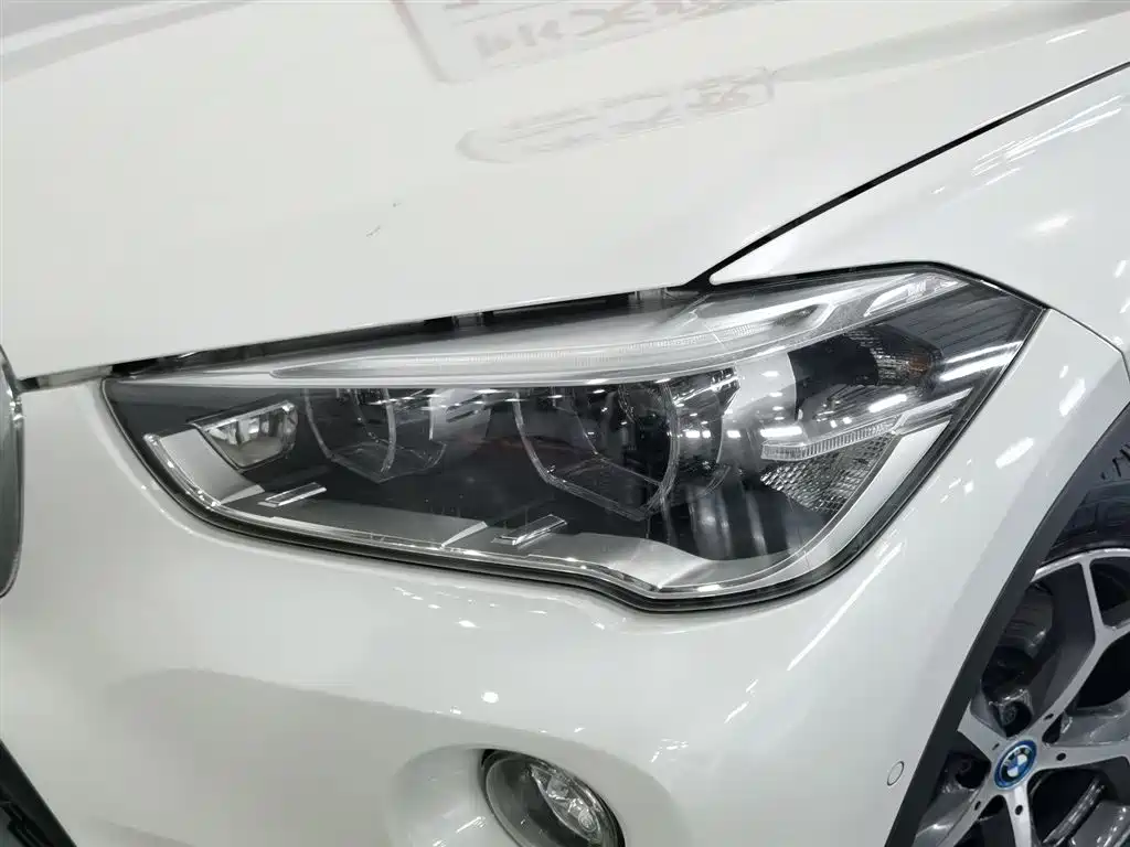 BMW X1 New Energy 2017 xDrive25Le фото 7