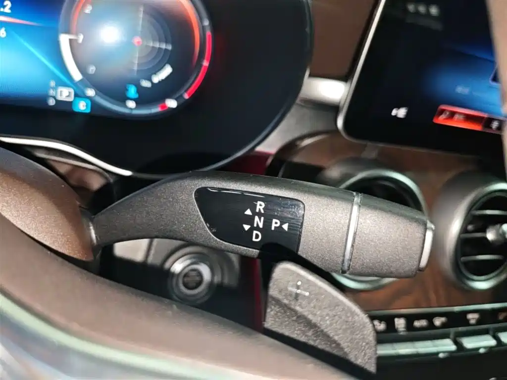 Mercedes-Benz GLC 2020 Facelift GLC 300 L 4MATIC Dynamic фото 14