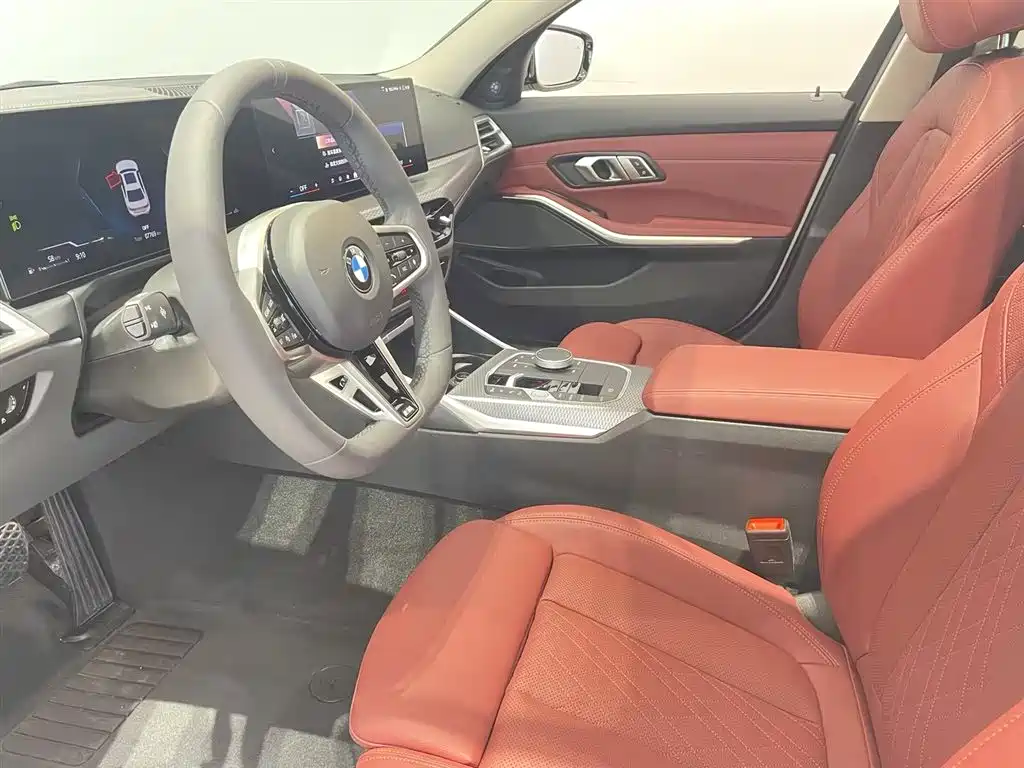 BMW 3 Series 2025 330Li M Sport Night Edition фото 8