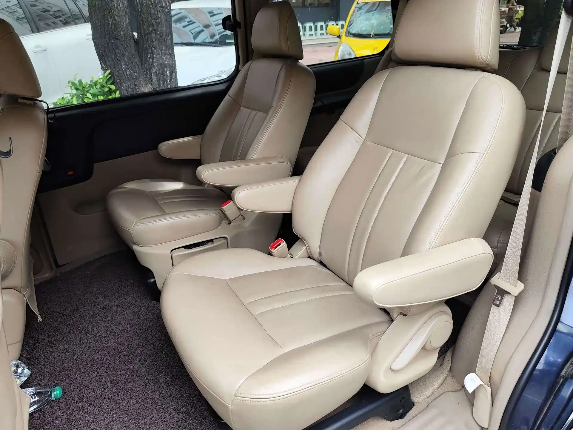 Photo 7 - Buick GL8