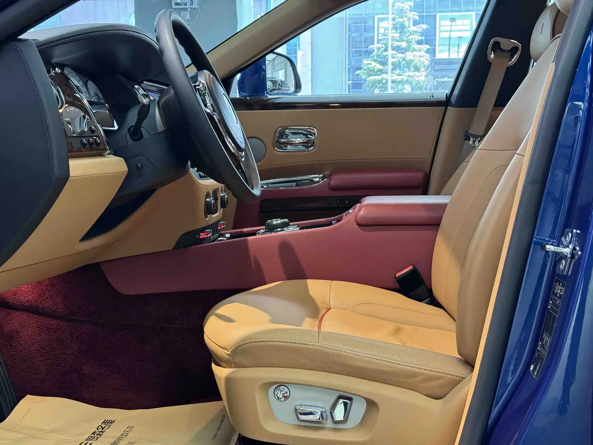 Фото 15 - Rolls-Royce Ghost