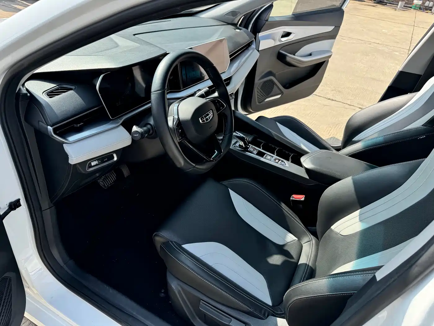 GEELY AUTOMOBILE BINRUI