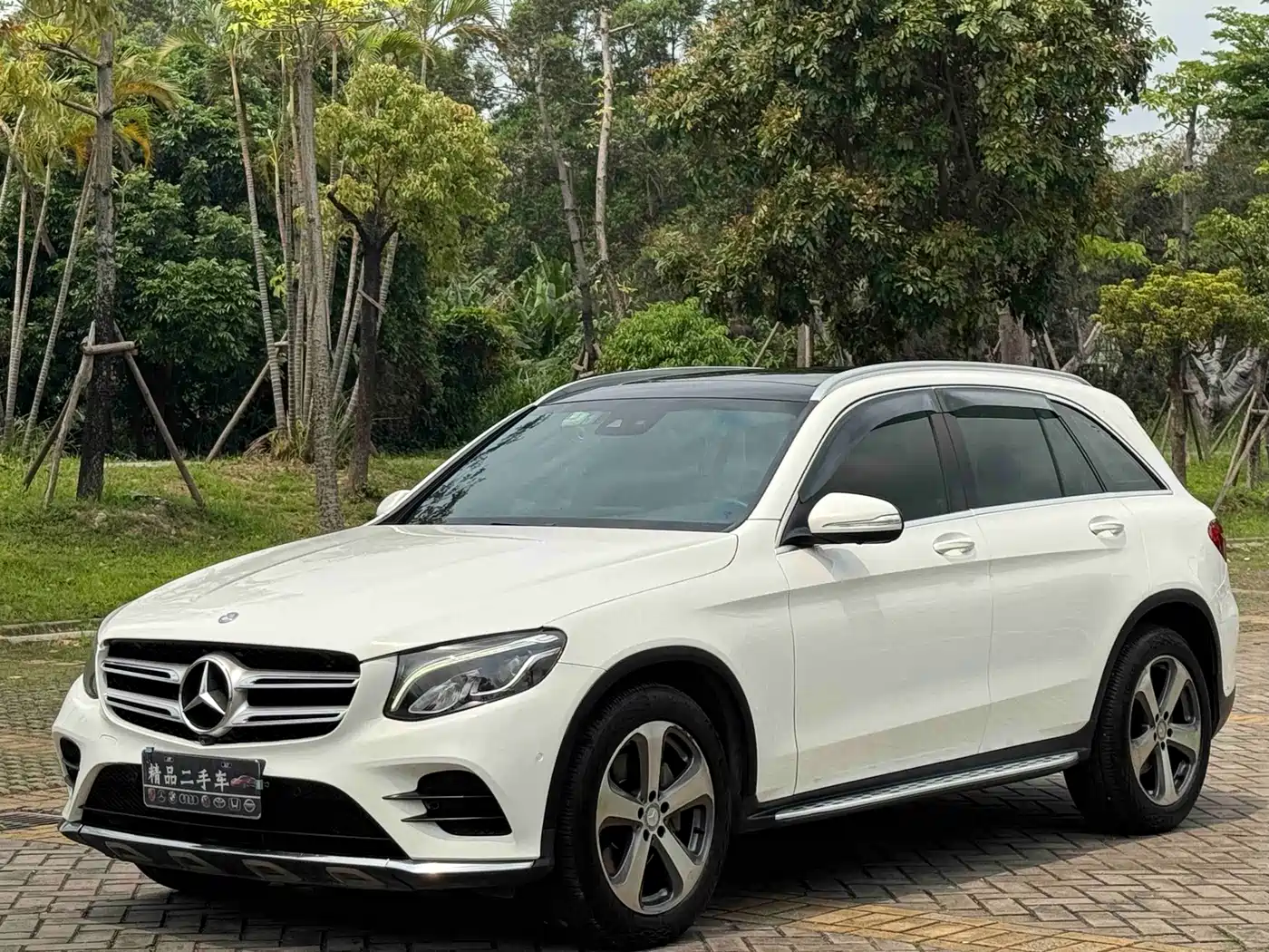 Mercedes-Benz GLC 2017 GLC 260 4MATIC Luxury