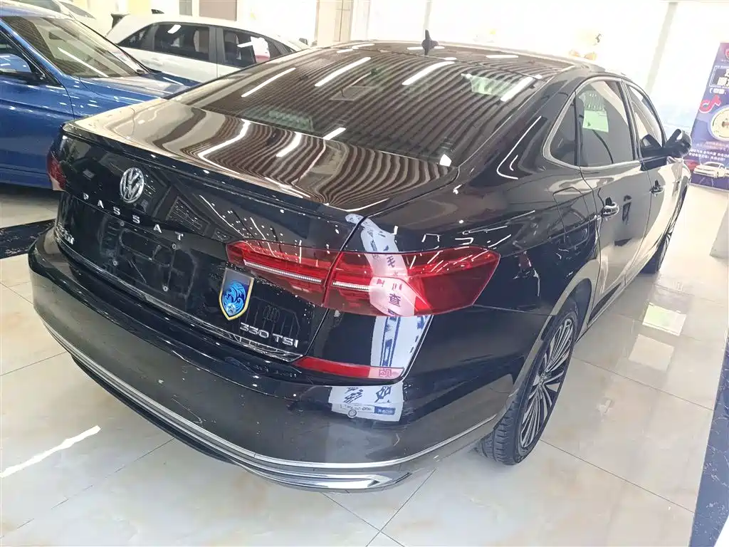 Volkswagen Passat 2019 330TSI Luxury Edition China VI фото 7