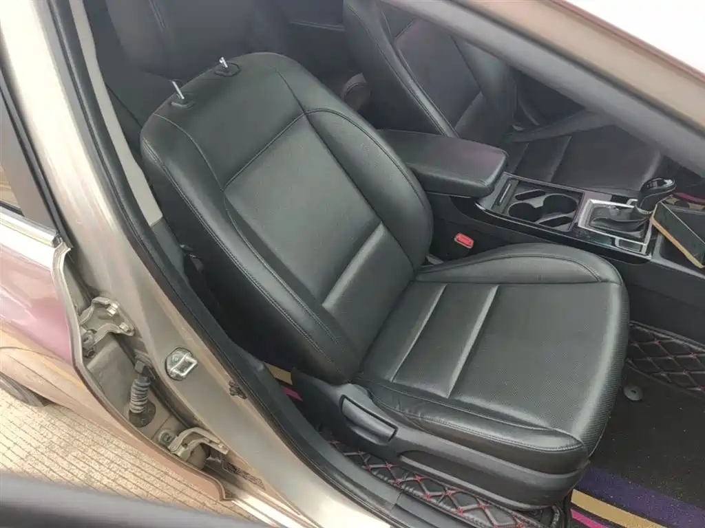 Hyundai Mistra 2014 1.8L Auto Smart GLS фото 25
