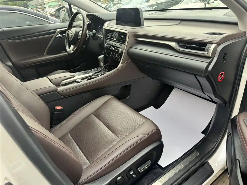 LEXUS RX