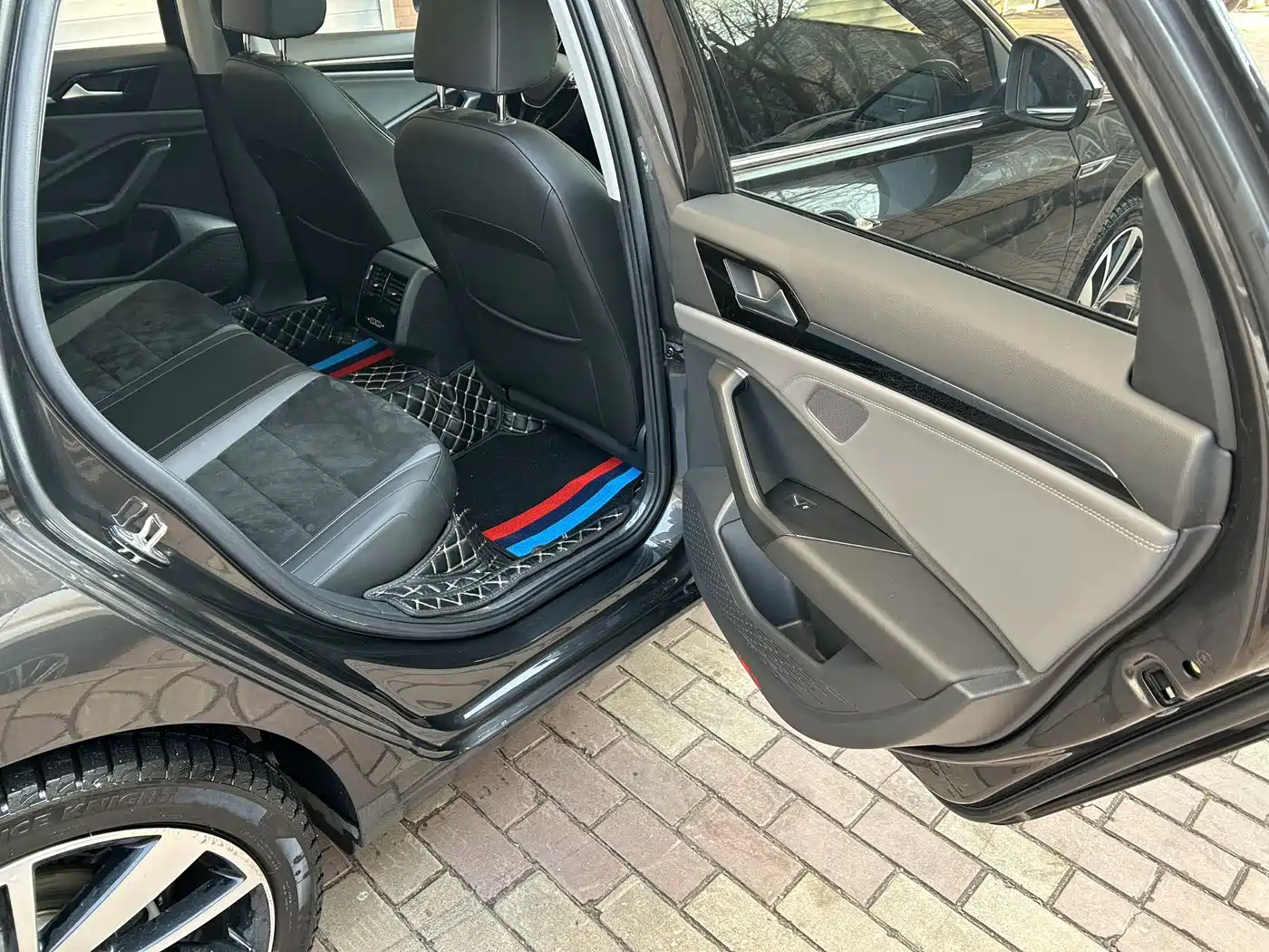 Volkswagen Sagitar 2022 280TSI DSG Surpassing Edition фото 14
