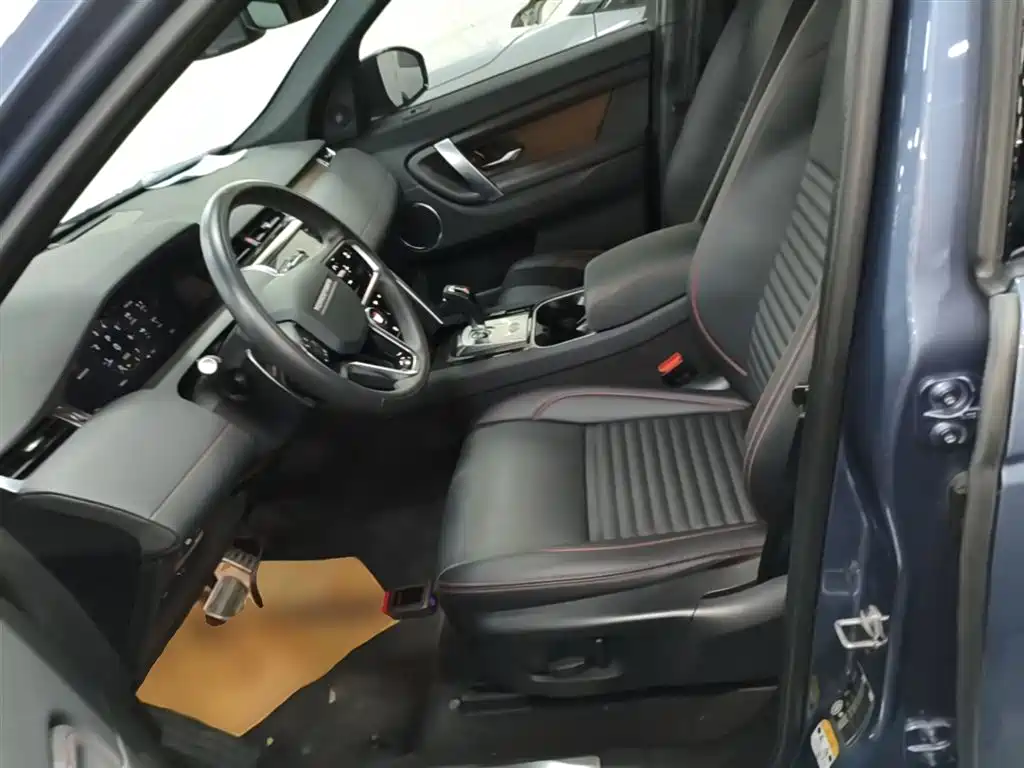 Land Rover Discovery Sport 2023 249PS R-Dynamic S Performance Version фото 15