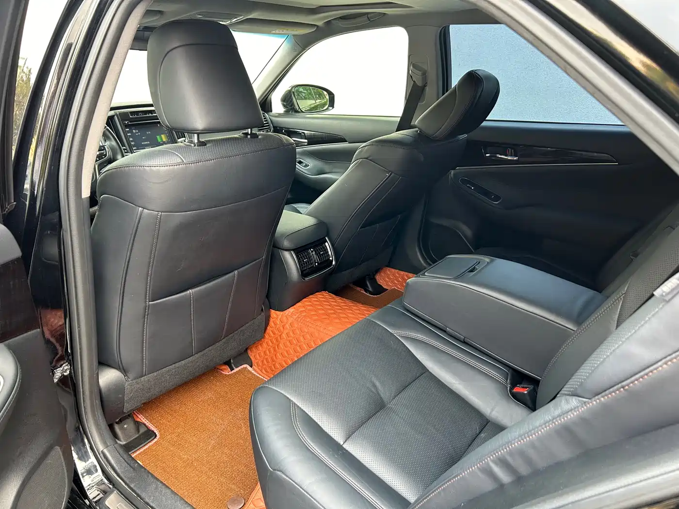 Toyota Crown 2015 2.0T Fashion фото 8