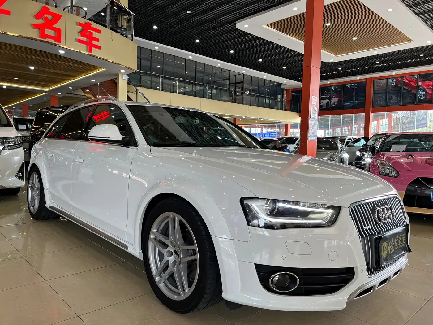 Фото 3 - Audi A4 (Import)