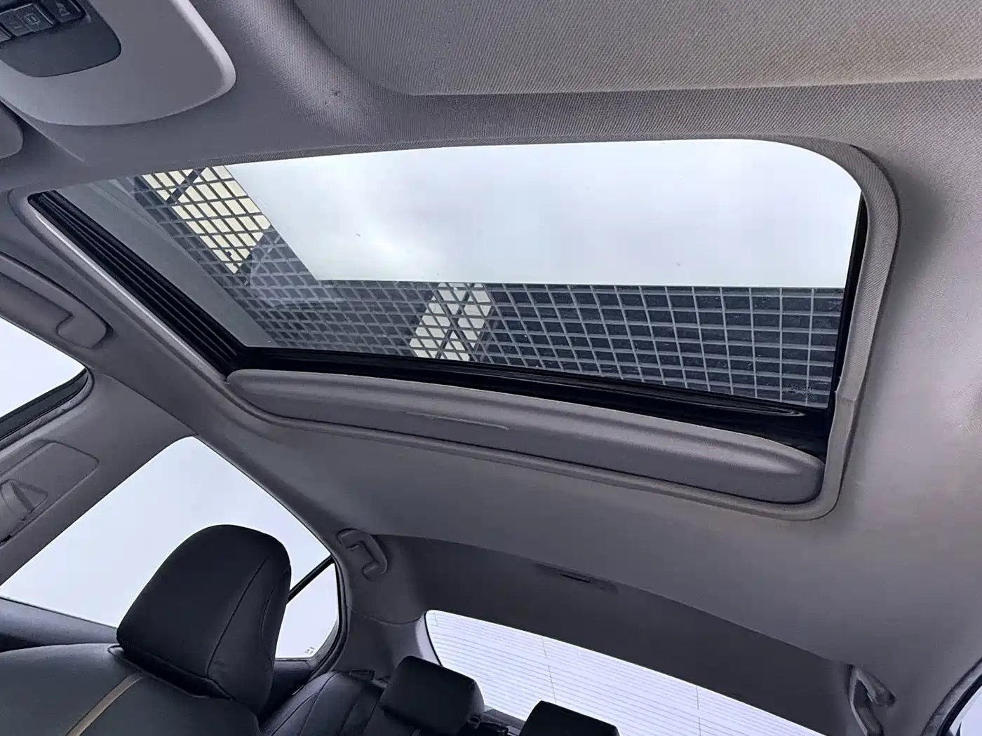 Toyota Camry 2019 2.0G Luxury (China V) фото 17