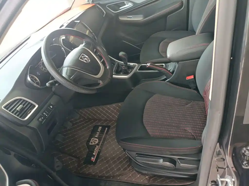 Baojun 560 2017 2016 1.5T Manual Comfort