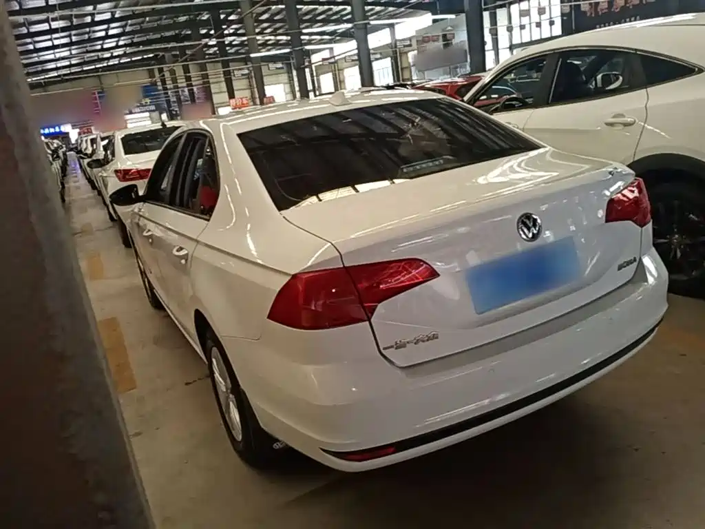 Volkswagen Bora 2018 1.5L Automatic Fashion фото 5
