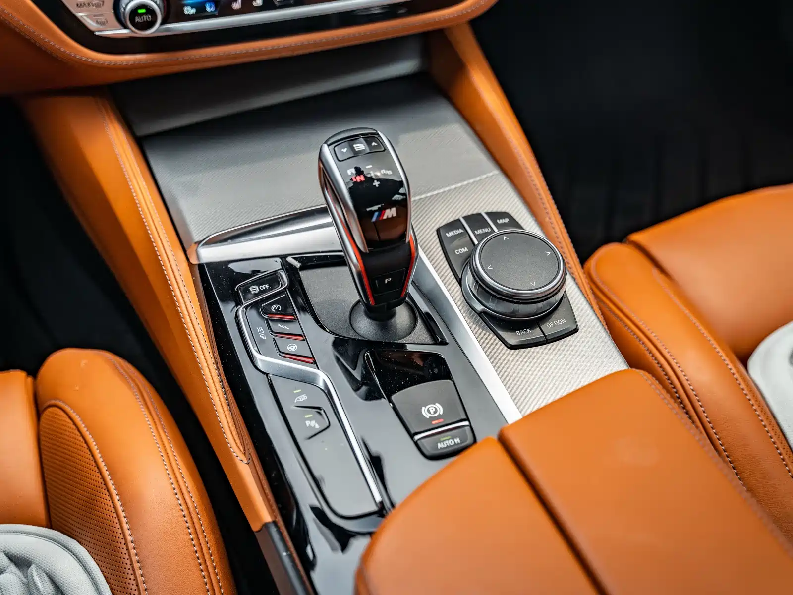 Photo 14 - BMW M5