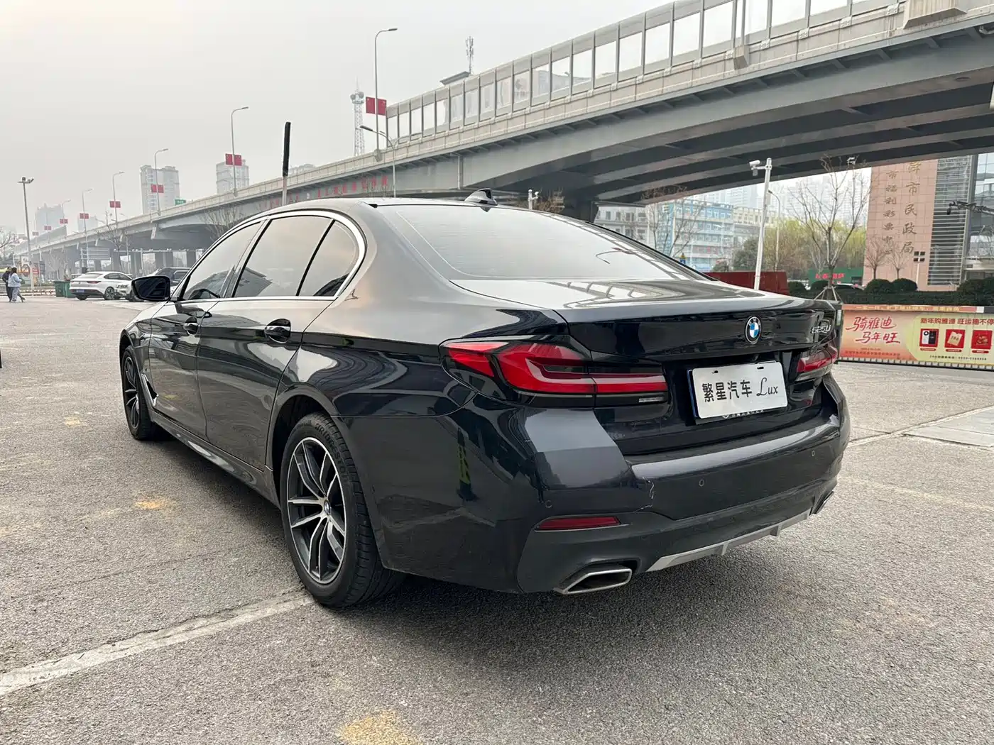 BMW 5 Series 2022 Model Second Facelift 525Li Luxury Package фото 7