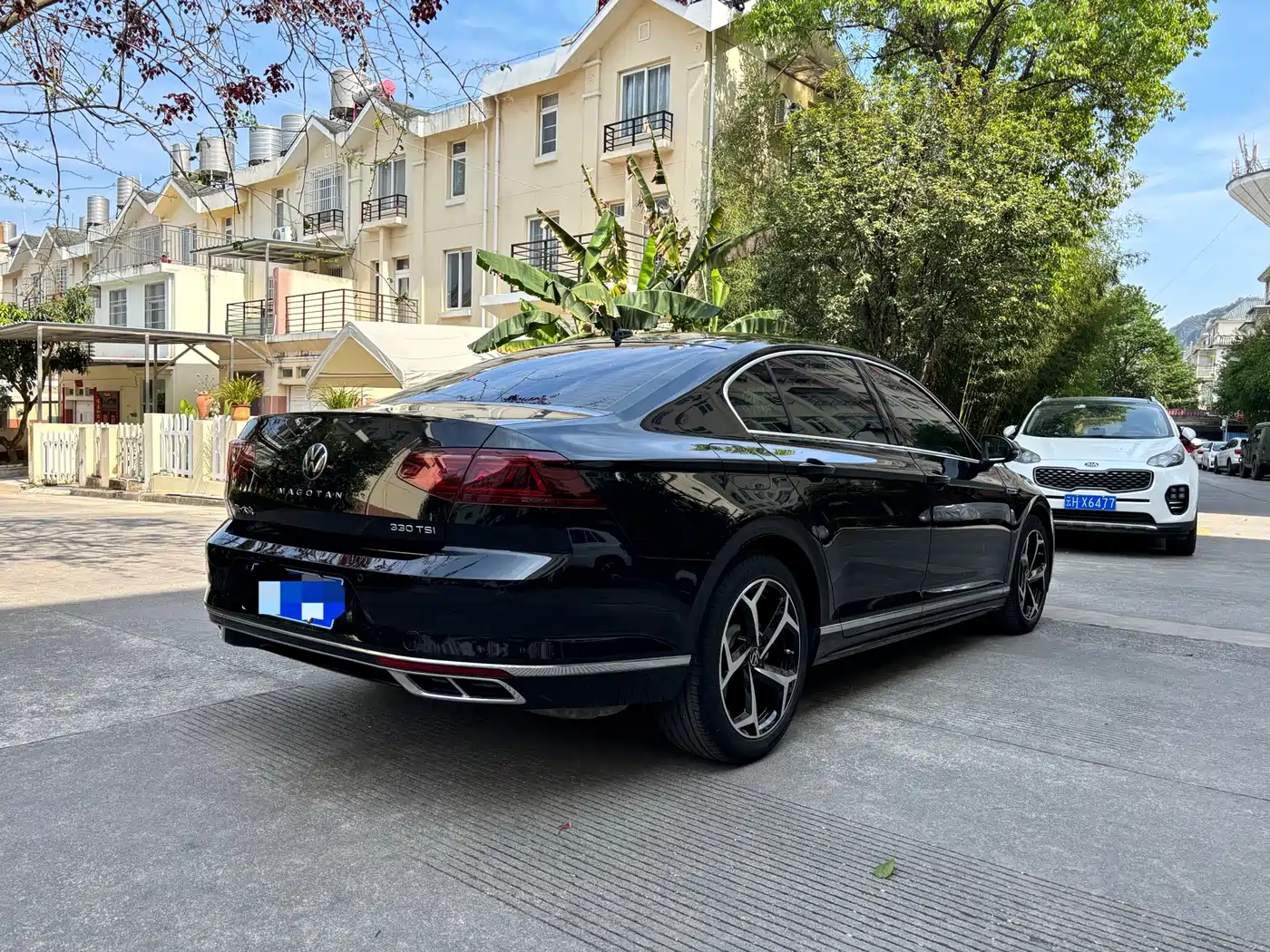 Volkswagen Magotan 2023 Model 2 Million Commemorative Edition 330TSI DSG Luxury фото 3