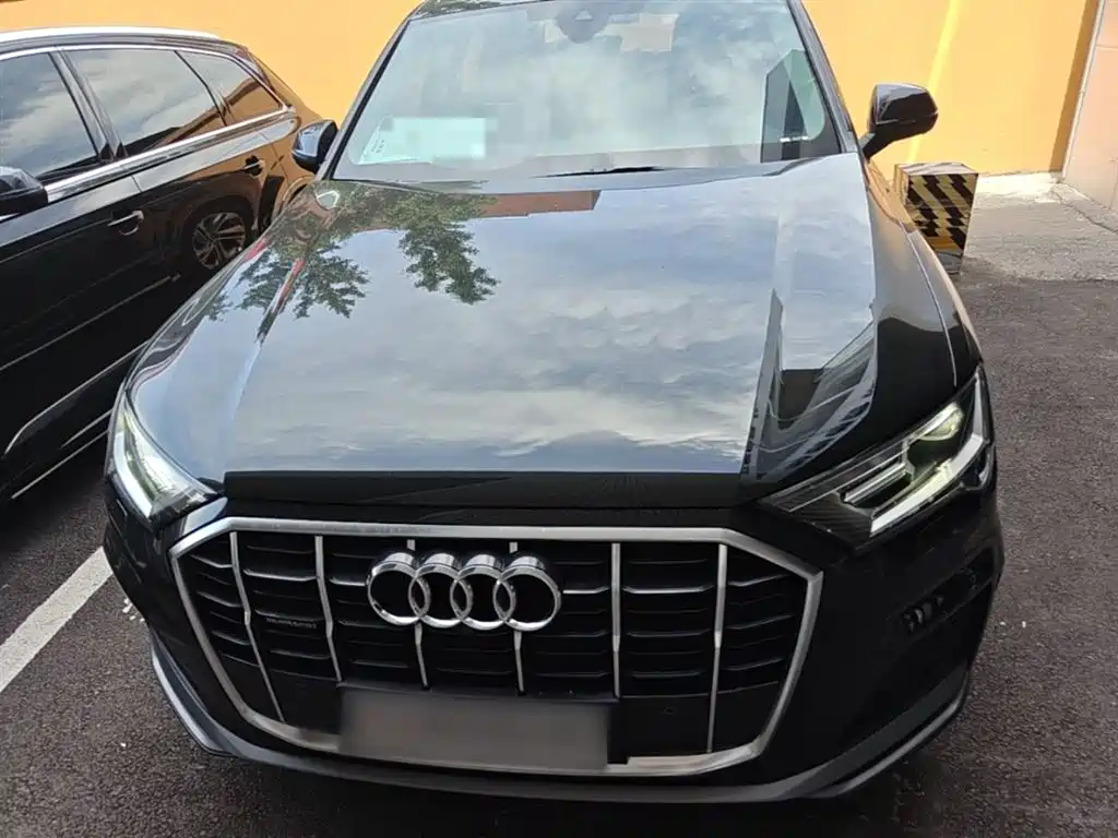Audi Q7 2023 45 TFSI quattro S line Sport фото 3