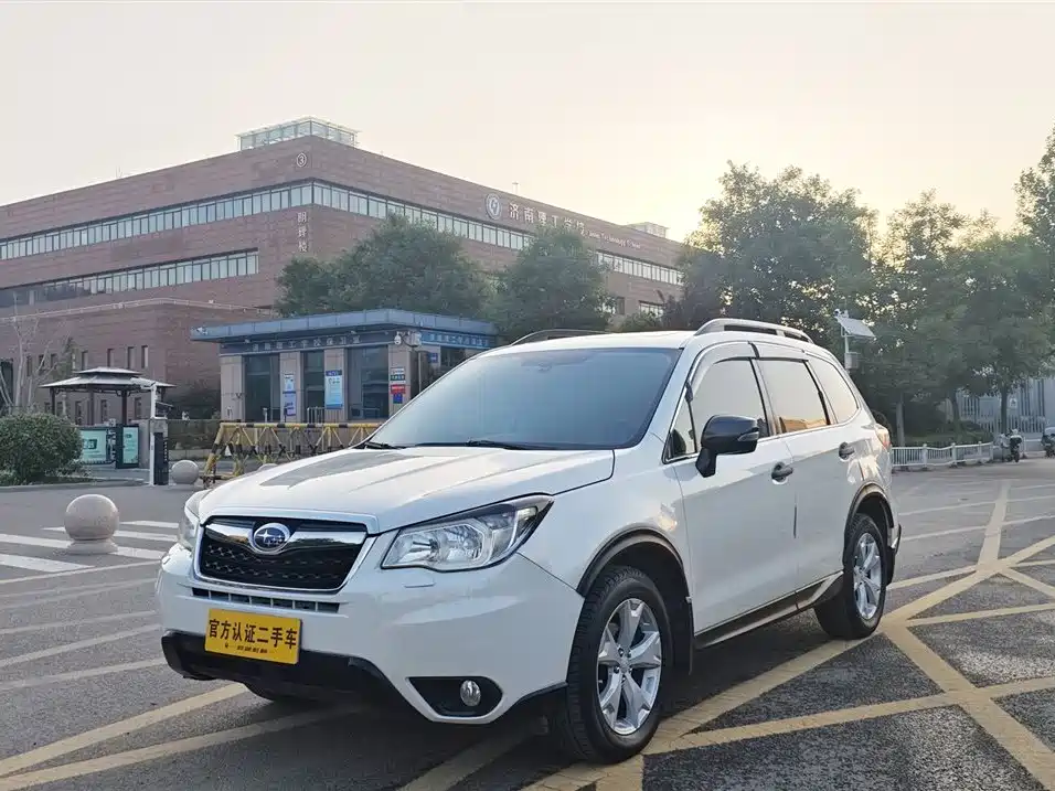 Subaru Forester 2013 2.5i Automatic Luxury Navigation Edition