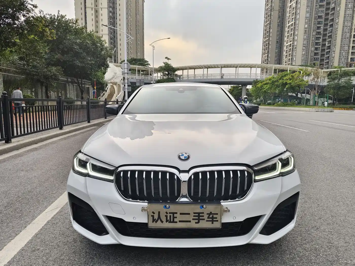 BMW 5 Series 2021 525Li Luxury Package фото 5