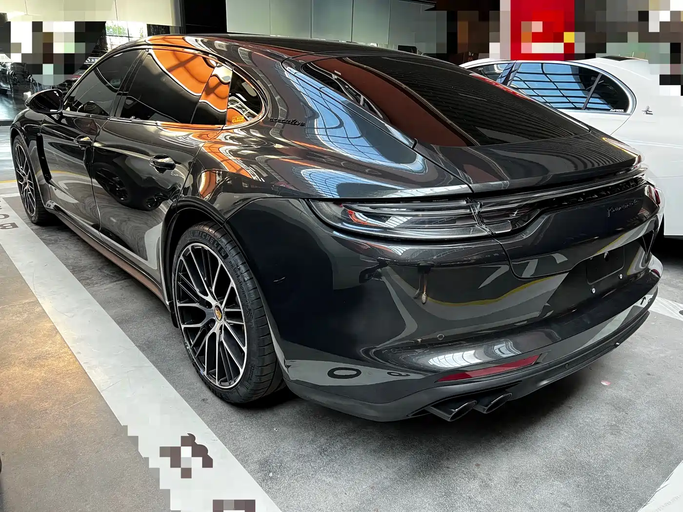 Porsche Panamera 2023 Panamera Executive Long Wheelbase Platinum Edition 2.9T фото 21