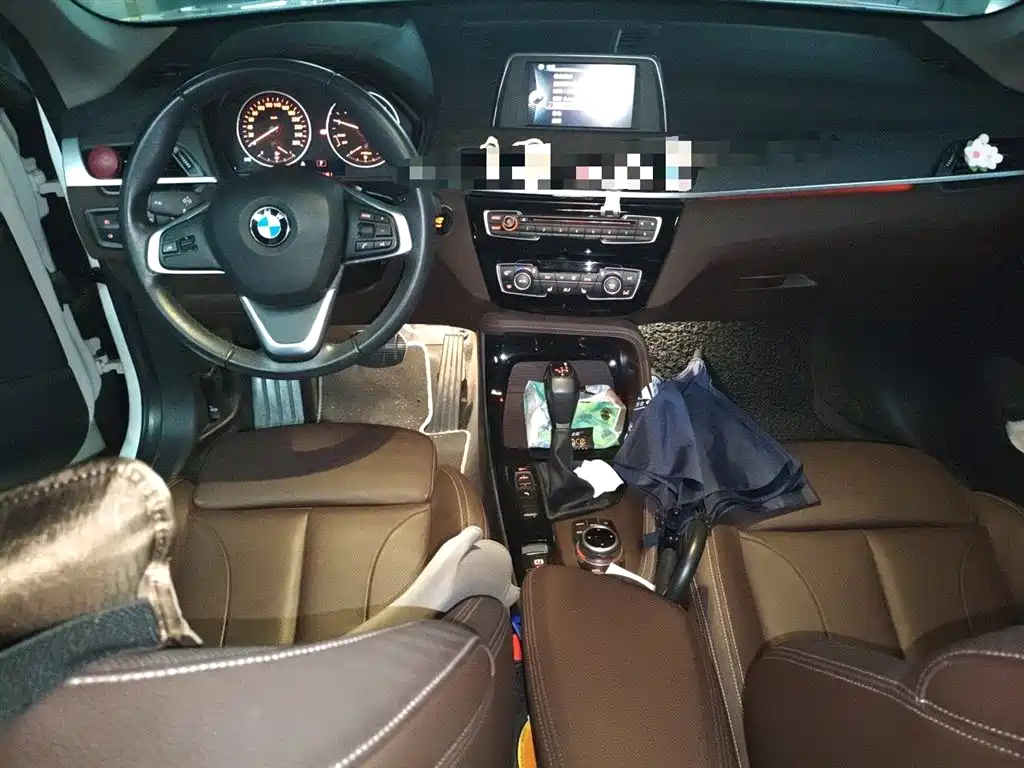 BMW X1 2016 sDrive20Li Luxury Model фото 6