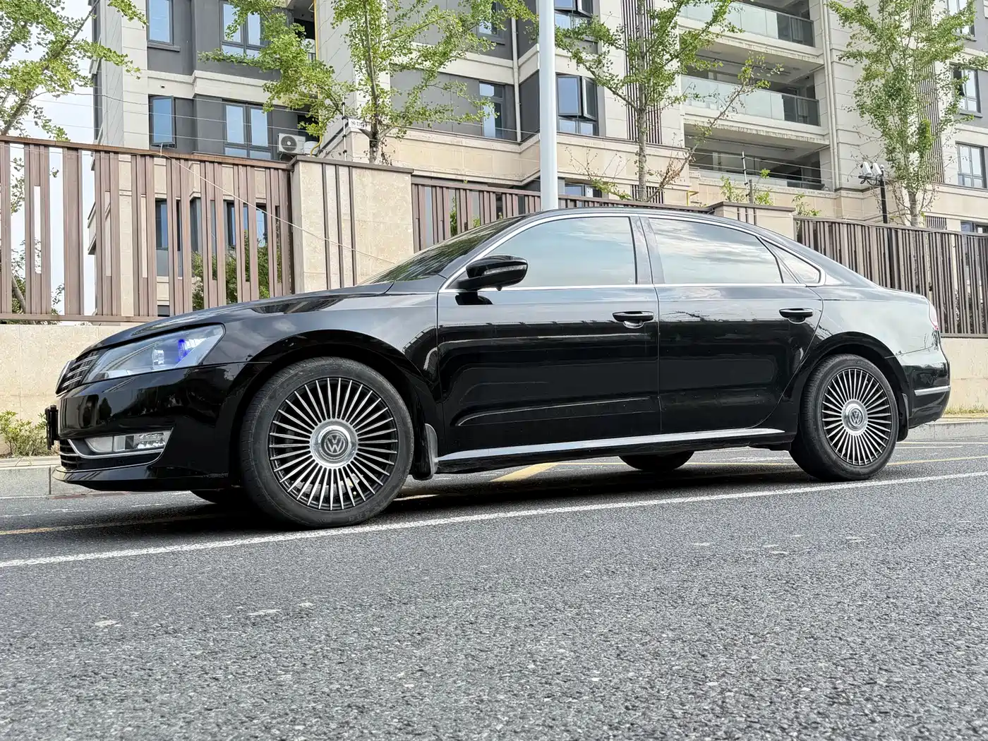 Фото 3 - Volkswagen Passat