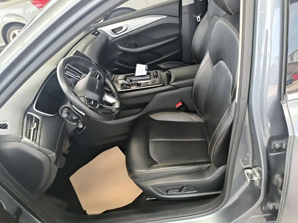 Roewe i6 MAX 2021 2020 Model 300TGI Automatic Cool & Smart Edition