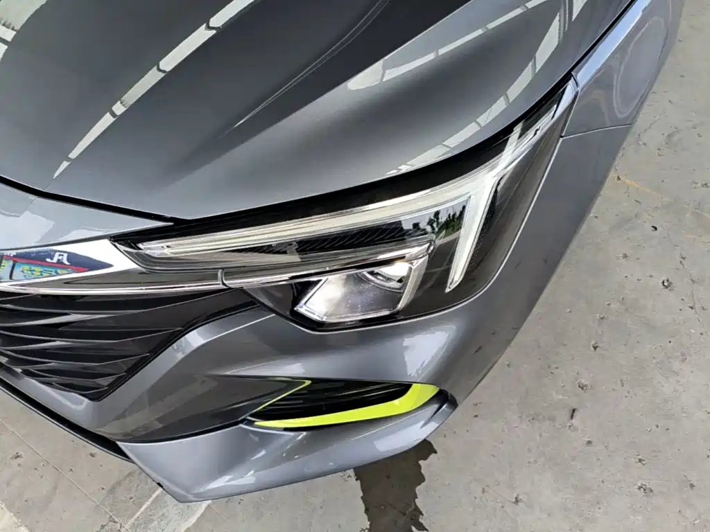 Roewe i6 MAX 2021 2020 Model 300TGI Automatic Cool & Smart Edition
